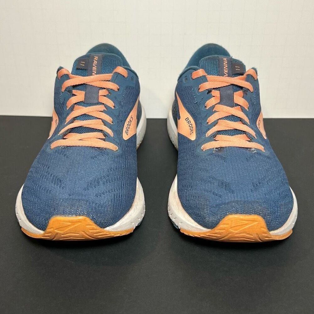 Womens BROOKS Ravenna 11 Dark Blue Running Shoes / Size 7.5 Medium - Picture 2 of 9